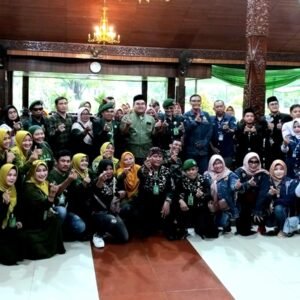 Acara Halal Bihalal Komunitas Wong Blora Asli (WBA) mengadakan acara bersama tujuh komunitas lainnya, seperti SWB, KSB, AWB, SWAB, SBT, NMAX, dan CODOT di Rumah Dinas Bupati