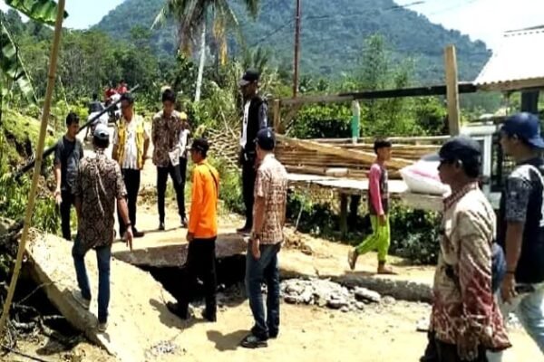 Pemda Purwakarta Respon Cepat Bencana Pergerakan Tanah di Panyindangan- Sukatani