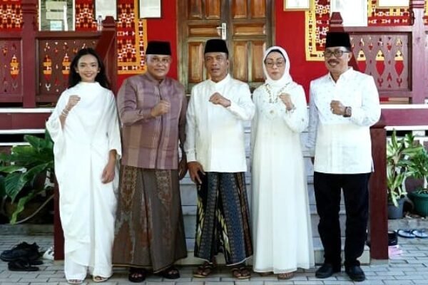 Hari Pertama idul Fitri Bupati Lamsel Bersua Marga Legun