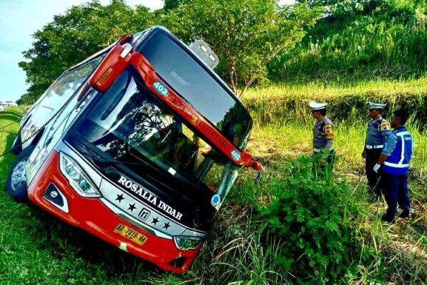 Jalan Tol Kembali Renggut Korban 7 Nyawa Penumpang Bus Rosalia Indah Melayang