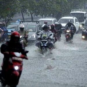 BMKG Rilis Perkiraan Cuaca Ekstrim Akhir Pekan Ini Warga Agar Waspada