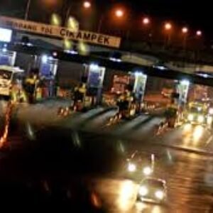 Ratusan Ribu Kendaraan Mulai Keluar Meninggalkan Bandung Pasca Lebaran