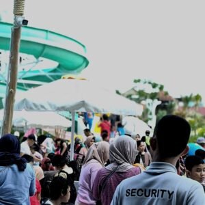 Meski Tiket Promo Habis Waterpark Tropikana Tetap Dibanjiri Pengunjung