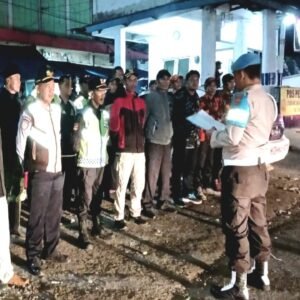 Polsek Malangbong Menggelar Apel Gabungan KRYD untuk Ciptakan Rasa Aman dan Nyaman di Masyarakat