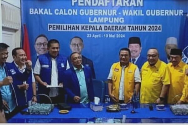 Hanan A. Rozak Resmi Kembalikan Berkas Pendaftaran Bacgub Lampung ke Empat Parpol