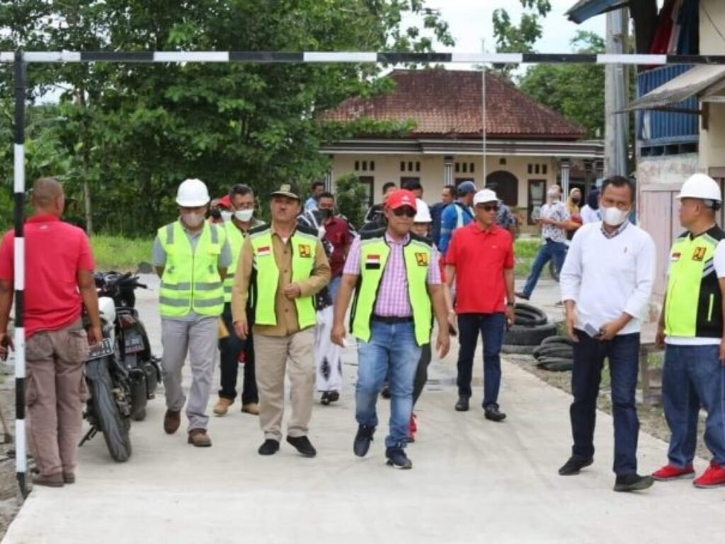 Bupati Lamsel “Infrastruktur Jalan Mantap Telah Capai Lebih 70 persen Selama 4 Tahun Terakhir”