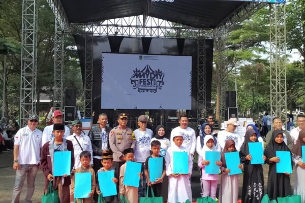 Peringati Hari Buruh Disnakertrans Purwakarta dan Serikat Pekerja Gelar Acara May Day Fest