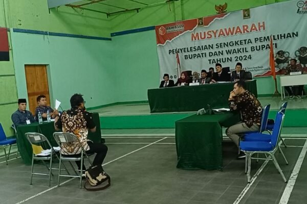 Ada Apa Dengan KPU Garut…? Baru Tahapan Awal Pilkada 2024 Sudah Digugat Pasangan Bacalon Bupati