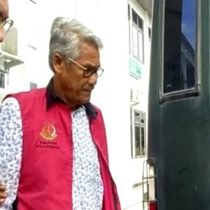 Mantan Bupati Kuansing Ditahan Kejari Diduga Korupsi Pembangunan Hotel Rp 22,6 miliar