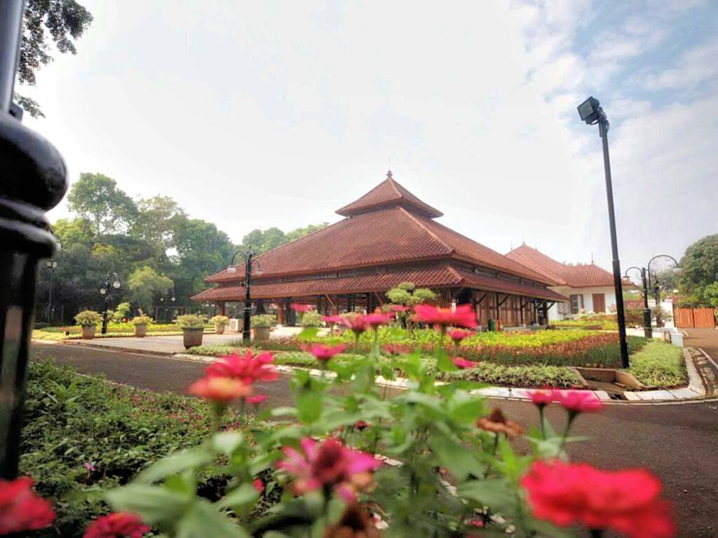 Pendopo Kota Bandung Dibuka untuk Umum, Warga dan wisatawan Antusias