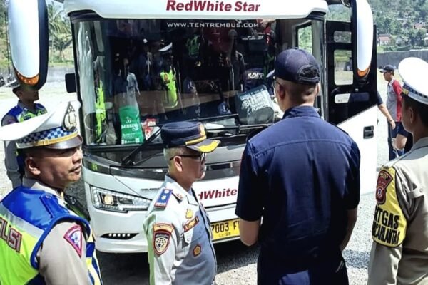 Tim Ahli Bersertifikat Disiapkan Dishub Garut Untuk Uji Kelayakan Bus Pariwisata