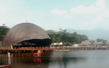 Libur Panjang Situ Bagendit Sepi Pengunjung Pedagangpun Gigit Jari