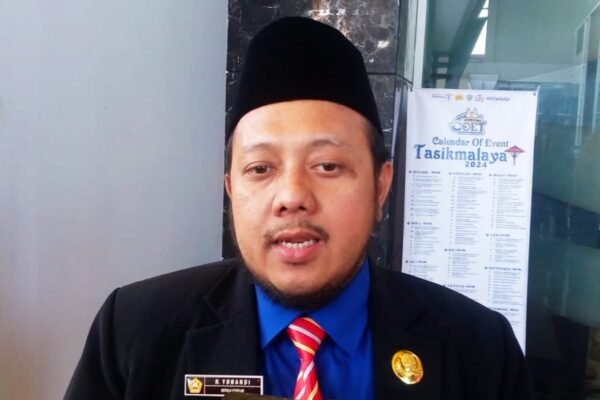 Kepsek “Alumni SMAN 1 Kota Tasikmalaya Siap Hadapi Tantangan Kehidupan Baru”