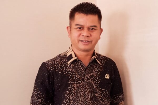 Ketua BAPDA Gerindra Garut, Tatang Sumirat: Yang Merasa Kaget Muncul KTA Partai Gerindra drg. Luthfianisa Putri Karlina Mungkin Sedang Dalam Kondisi Mimpi
