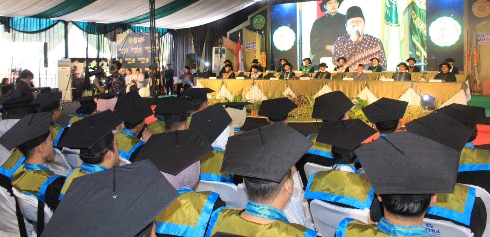 Wisudawan Universitas Perjuangan Diwajibkan Memiliki Kompetensi Bahasa