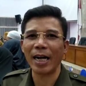 Enan Wakil Ketua DPRD Garut Sang PHP Bohongi Ratusan Guru Honorer