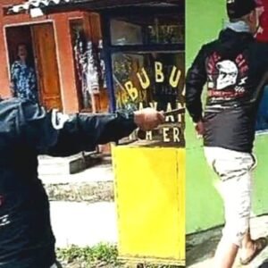 Supir Elf di Cisompet Berlaga Jagoan Rusak Rumah Don Kray Dengan Samurai