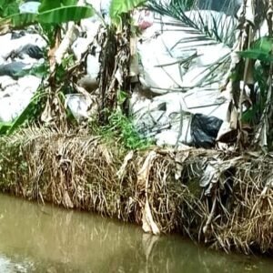 Warga Nyomplong Cipatat Tolak Pengusaha Rongsok Gunakan Tanah Eks Perkebunan Coklat Jadi TPSS