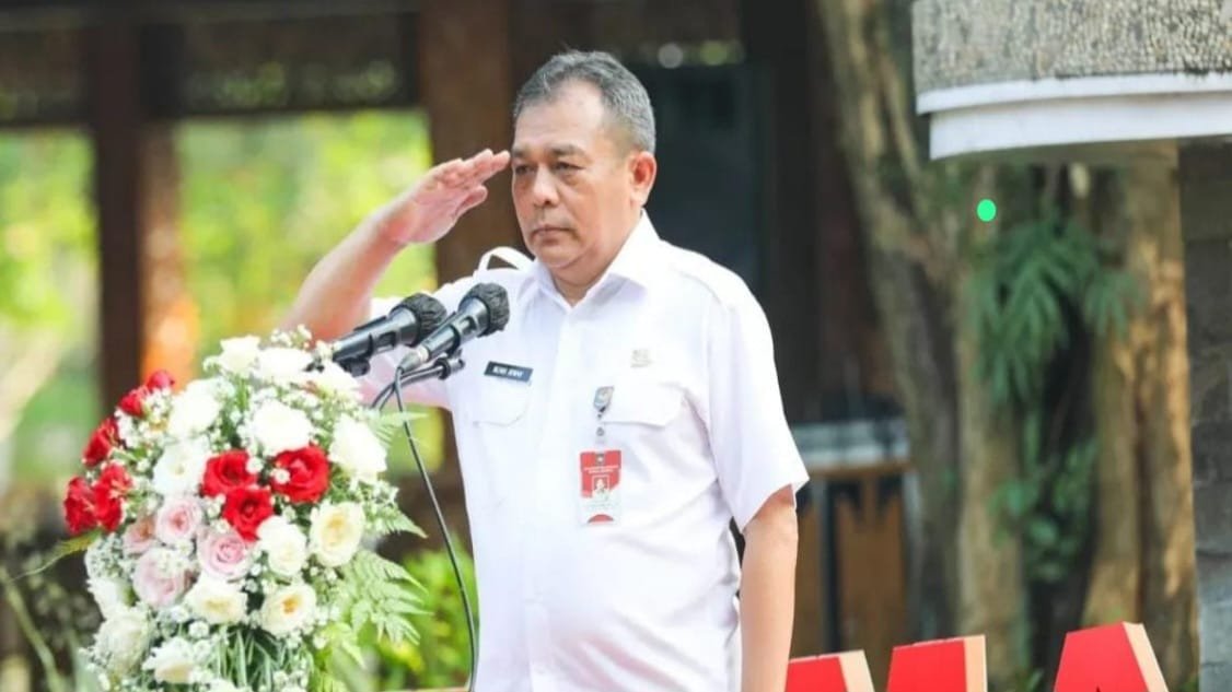 Pemerintah Daerah Kabupaten Purwakarta Memberikan Penghargaan dan Apresiasi kepada Petugas Kebersihan