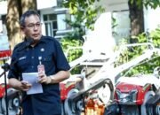Pj. Bupati Purwakarta Serahkan 33 Hand Traktor Bantuan dari Kementerian Pertanian