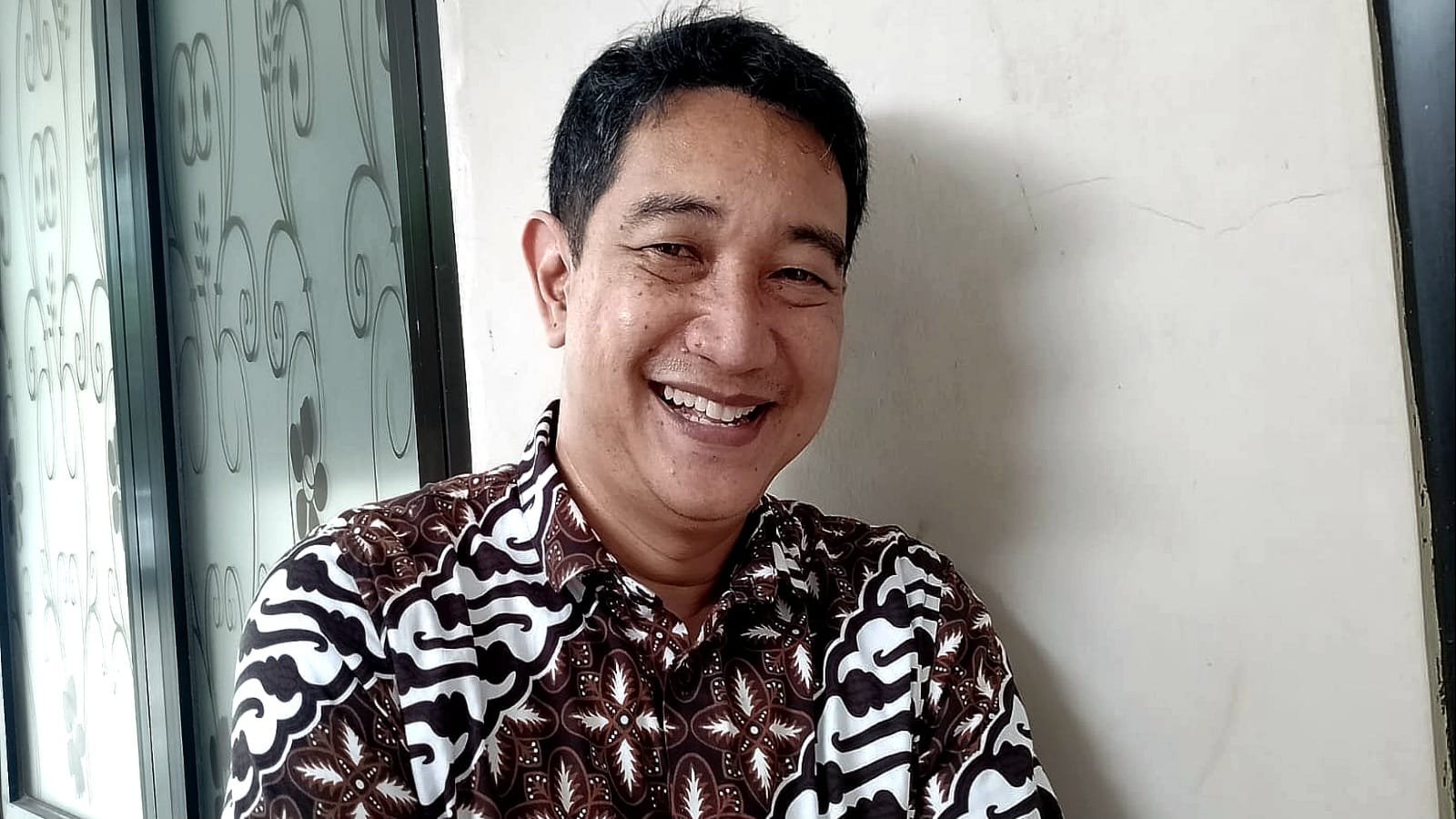 "Saya senang mengumumkan bahwa bonus untuk kontingen Purwakarta yang meraih medali pada Porprov dan Peparda Jabar tahun 2022 telah ditransfer dari Kas Daerah ke rekening masing-masing penerima. Semua bonus tahap II yang sempat tertunda sekarang telah dibayarkan langsung ke rekening atlet, official, dan manajer yang bersangkutan," jelasnya.