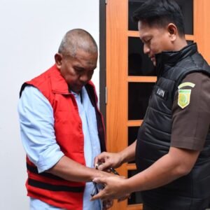 Eks Pj Bupati Bandung Barat Saat ditahan Kejati Jabar (Humas Kejati)