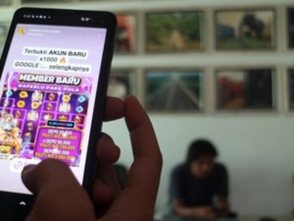 Oknum Pegawai Kementerian Komdigi Diduga Raup Rp8,5 Juta Per Situs Judi Online