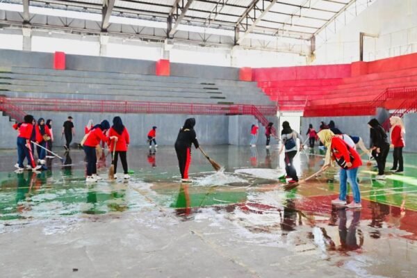 Sebelum Kapolri Cup 2024, Kawasan Gedung Olahraga Way Handak Lampung Selatan Dijadikan Bersih