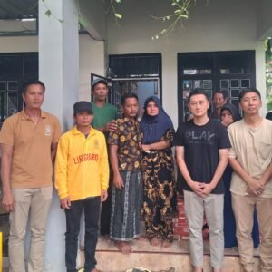 Kadis Pariwisata Lamsel dan Rio By The Beach Kunjungi Keluarga Korban Tenggelam di Tulang Bawang