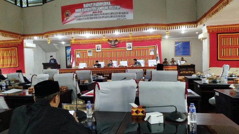 Pemerintah Kabupaten Lampung Selatan dan DPRD Tandatangani Nota Kesepakatan KUA-PPAS TA-2025