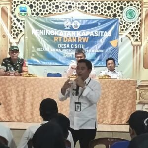 Pelatihan Peningkatan Kapasitas RT/RW Desa Cisitu Menekankan Pada Tupoksi