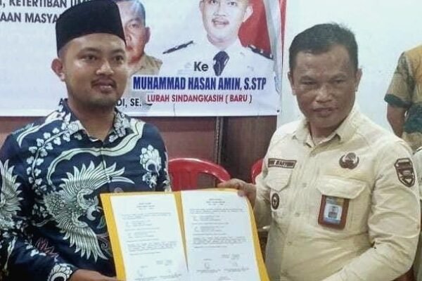 Pisah Sambut Lurah Sindangkasih Purwakarta Lama Dan Baru Berlangsung Lancar