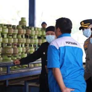 Pj Bupati Garuit Memastikan Ketersediaan BBM dan Gas Subsidi di Garut