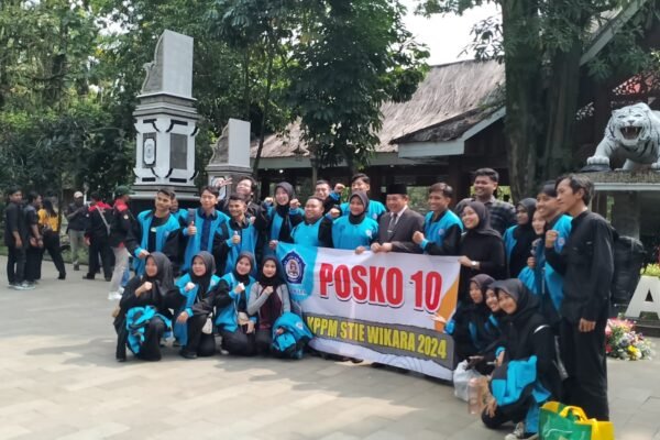 Pj Bupati Purwakarta Berpesan pada Mahasiswa STIE Wikara: Berikan yang Terbaik untuk Desa