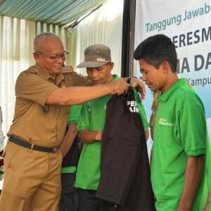 Sekda Garut Resmikan Pembangunan Instalasi Air Bersih di Desa Sindangheula