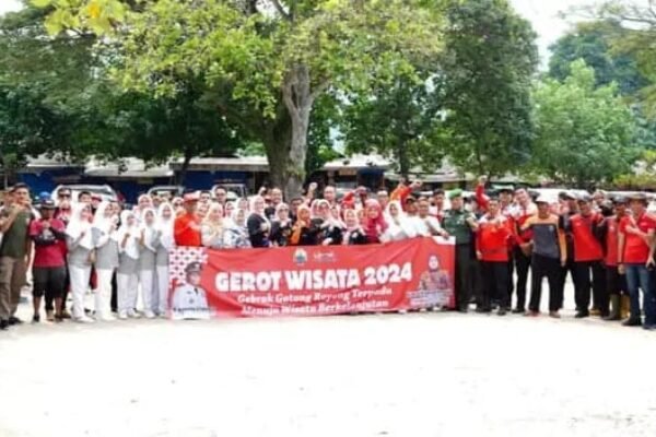 Pemerintah Kabupaten Lampung Selatan Melaksanakan Aksi Gerot Wisata Respon Cepat Aduan Warga Terkait Tumpukan Sampah