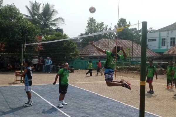 19 Klub Berpartisipasi dalam Turnamen Bola Voli Open yang diselenggarakan oleh KKGO Cipatat