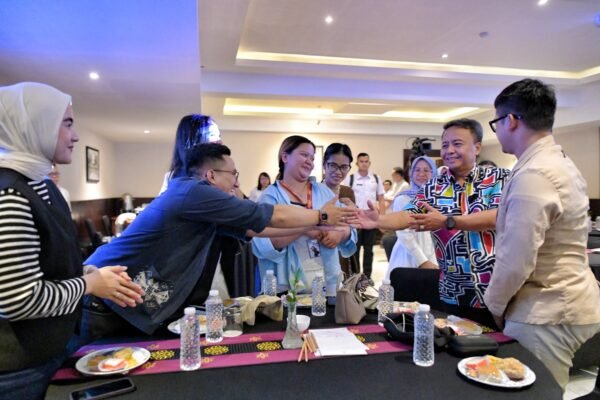 Pemerintah Daerah Provinsi Jawa Barat Kolaborasi dengan Media Komunitas untuk Informasikan Program Pembangunan