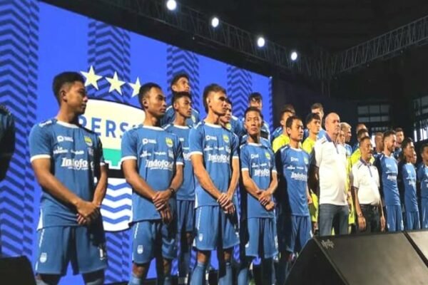 Musim Liga 1 2024/25 Tekad Kuat Persib Mempertahankan Gelar Juara Liga 1