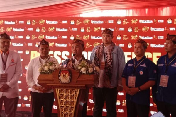 Pasangan Didik Agus Triwiyono – Gilang Dirga Mendaftar sebagai Balon Bupati/Wakil Bupati Bandung Barat