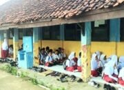 Analisis Jumlah Sekolah Dasar di Jawa Barat