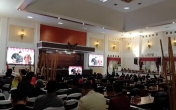 Presiden Joko Widodo Pidato Kenegaraan Secara Zoom di Gedung Dewan Perwakilan Rakyat Daerah Purwakarta