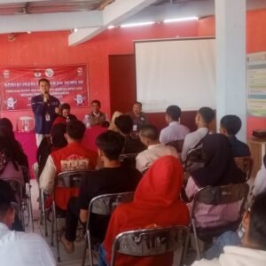 KPU KBB dan FPL Garda Sarimukti Berkolaborasi Sosialisasikan Pemilu di Desa Sarimukti kepada masyarakat di Desa Sarimukti