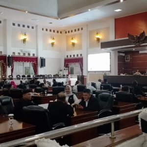 Komisi- komisi DPRD Purwakarta Resmi Ditetapkan, diharapkan jalankan tugas dengan lebih efektif, berkontribusi terhadap pembangunan daerah.