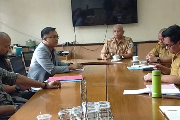 Polemik Anggaran Dokumentasi Bupati Garut: Anggota DPRD dan Sekda Saling Bantah Tanpa Data, Publik Terus Dibodohi?