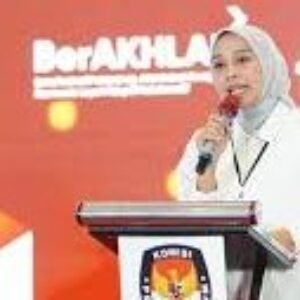 Potensi Garut Belum Termaksimalkan: Calon Wakil Bupati Garut nomor urut 02, Putri Karlina, dalam debat kandidat Pilkada Garut