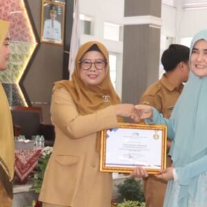 Desa Sekarwangi, Kecamatan, Kabupaten Garut, meraih penghargaan pengelolaan keuangan desa terbaik ke-3 dari BPKP Jawa Barat.