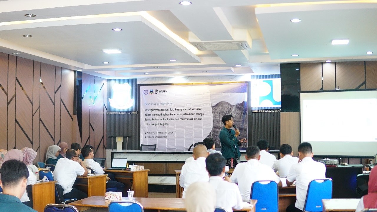 ITB dan Pemkab Garut Rumuskan Strategi; Program Studi Sarjana Perencanaan Wilayah dan Kota, SAPPK ITB menyelenggarakan FGD strategi ekonomi.