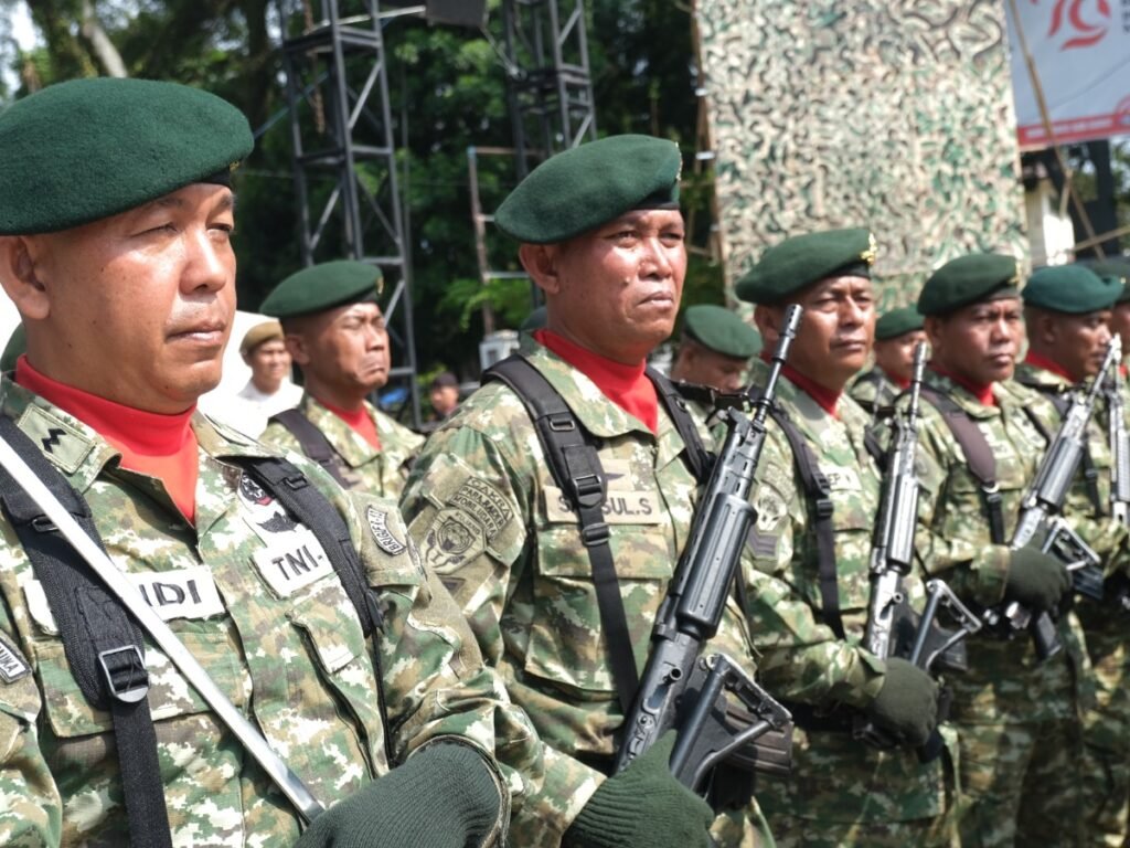 Upacara HUT ke-79 TNI di Garut Berlangsung Khidmat dan Meriah, TNI Siap Kawal Kepemimpinan Nasional