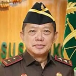 Kejagung Tangkap Tiga Hakim PN Surabaya Penangkapan ini terkait dengan dugaan suap dalam vonis bebas yang diberikan kepada Gregorius Ronald.